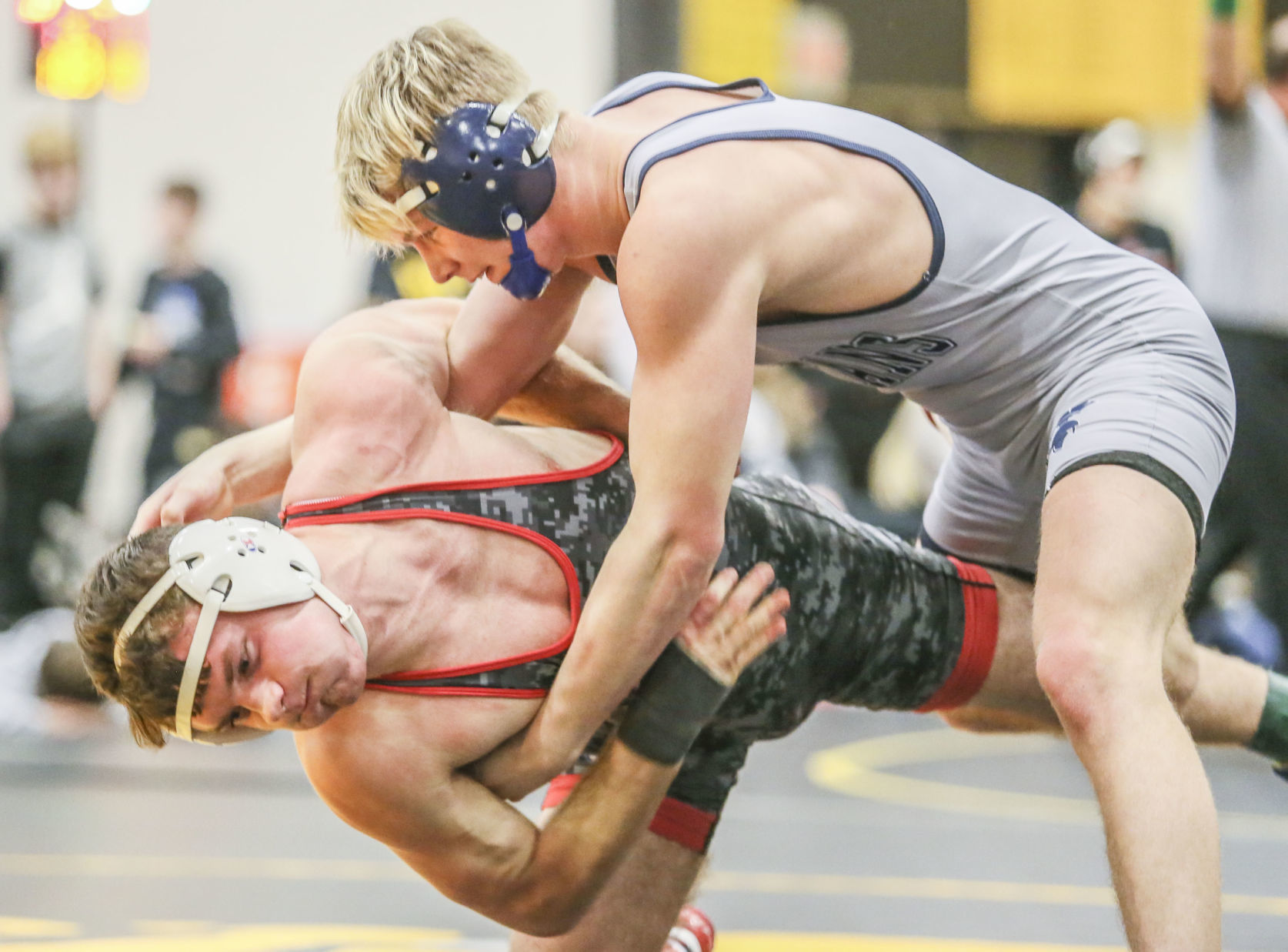 020120-qc-spt-mac wrestling-14.JPG